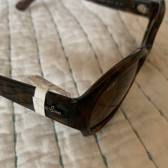 Ray-Ban sunglasses NEW tortoise shell frames - Picture 10 of 10